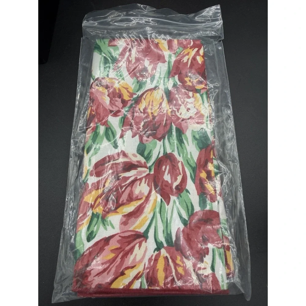 🌷 Longaberger Set of 2 Tulip Napkins NIP 🧺 New in Package Floral Spring Table